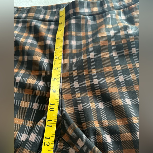 Sanctuary Women's plaid pants, size 1X - Picture 10 of 11